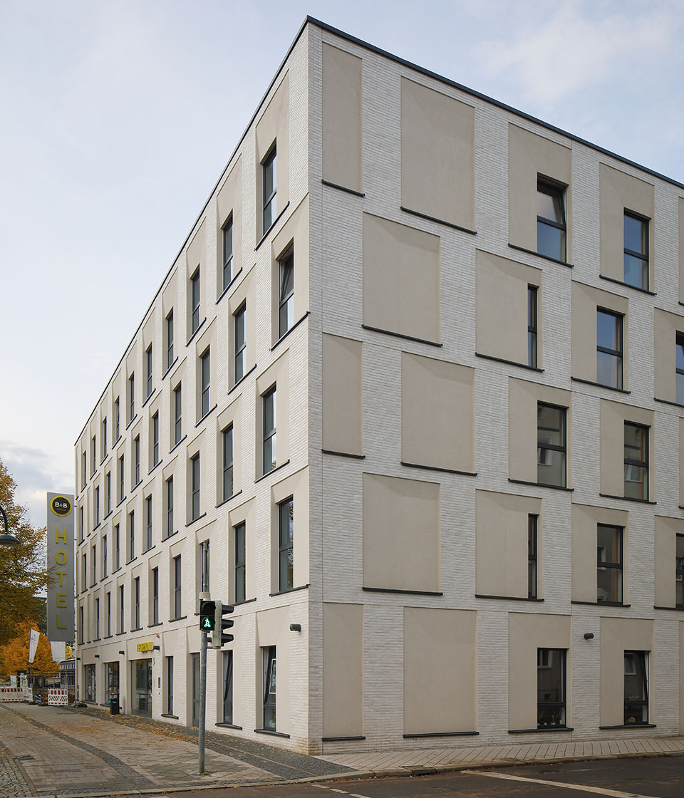 Stroeher Klinkerriemchen Glanzstuecke No4 Referenzen B Und B Hotel Magdeburg Thumb